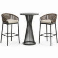 Conjunto de bar de metal con mesa redonda y sillas de cuerda sintética